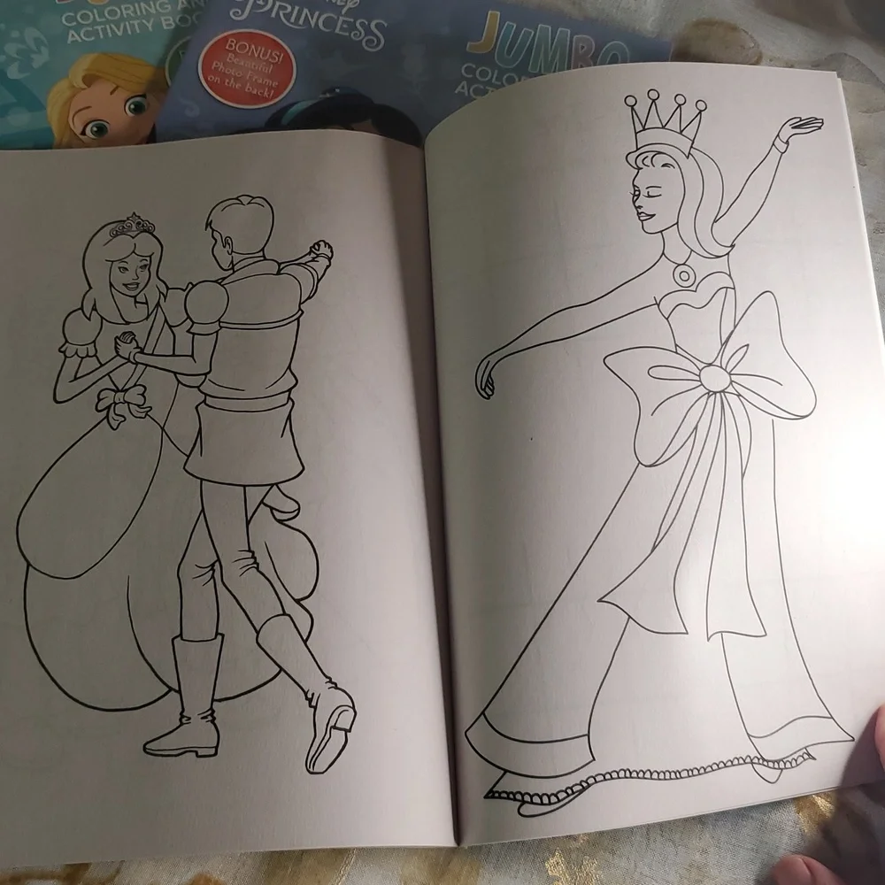 Princess Coloring and‎ Activity Book Set